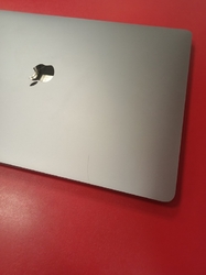 Apple MacBook Pro Touch bar 16" 2019 16GB/512GB použitý  